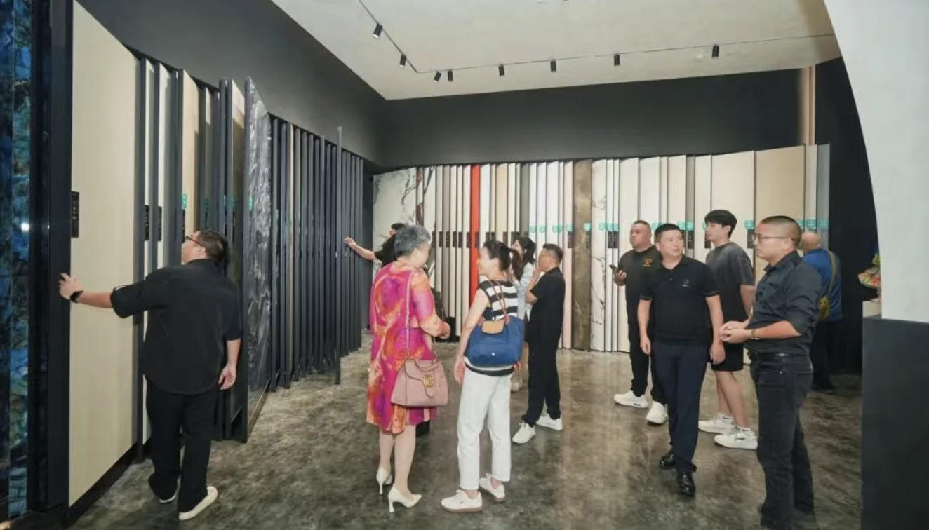 1761185755569183.jpg 1761185755569183.jpg